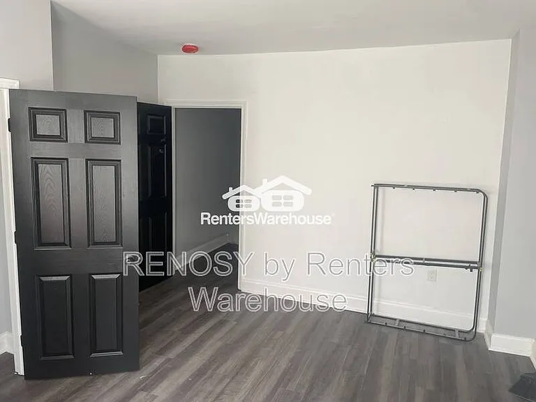 1627 N Smallwood St — Photo 9