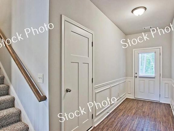 4th image of 491 Rockfern Ct