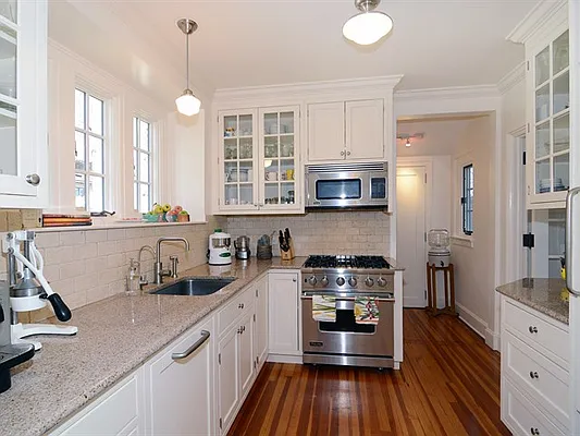 Sold by Robert E. Hill  | media 5