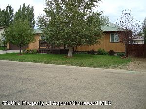 1st image of 1701 West Dr