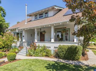 990 Taylor St, Mount Angel, OR 97362