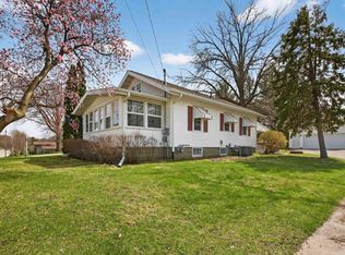 435 Martin Rd, Waterloo, IA 50701