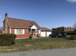 15 Robin Dr, Dartmouth, MA 02748