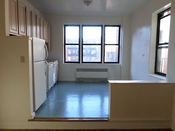 3rd image of 7410 35th Ave APT 501W