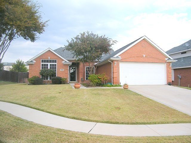 1st image of 5009 Roundtree Ct
