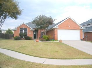 5009 Roundtree Ct, Haltom City, TX 76137