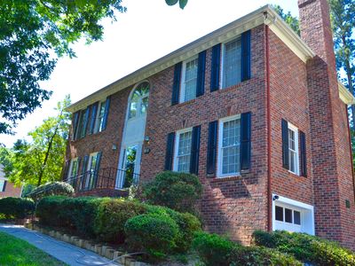 401 Hollinswood Ave, Winston Salem, NC, 27103