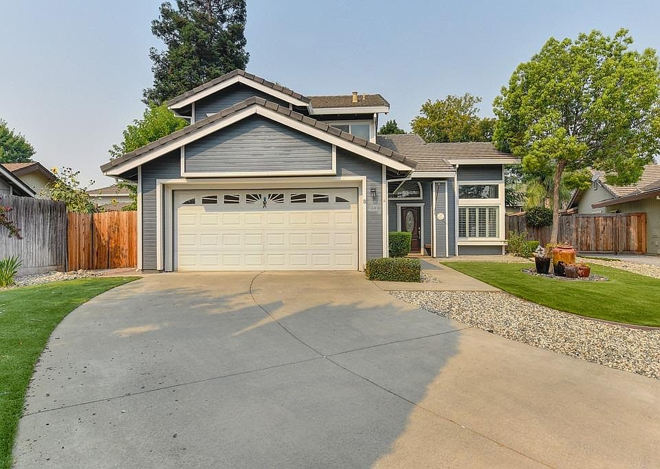 2nd image of 9540 Dapple Ct