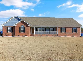 208 Bugle Call Dr, Raeford, NC 28376