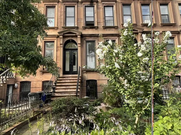 318 President St #1, Brooklyn, NY 11231