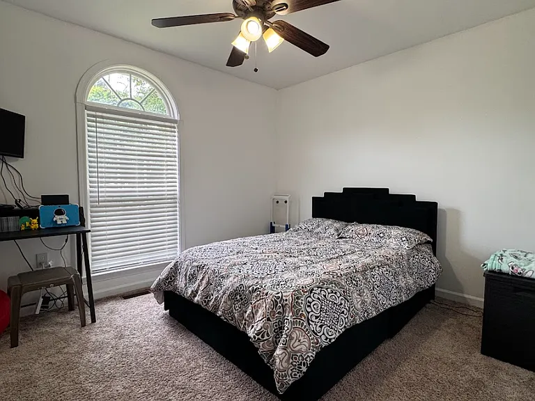 134 Lacey Ln — Photo 13