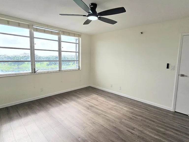 3100 W Rolling Hills Cir #609 — Photo 8