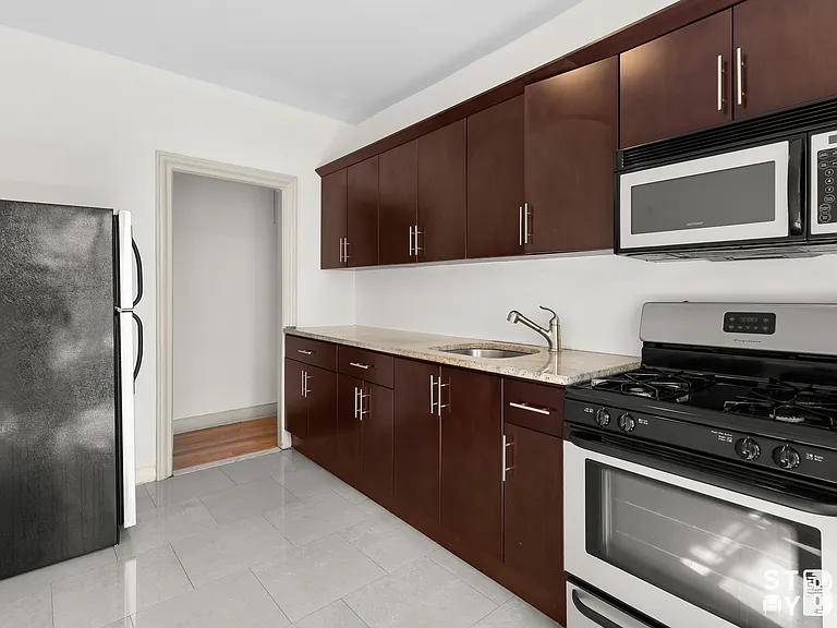 710 Avenue S #A6 — Photo 1