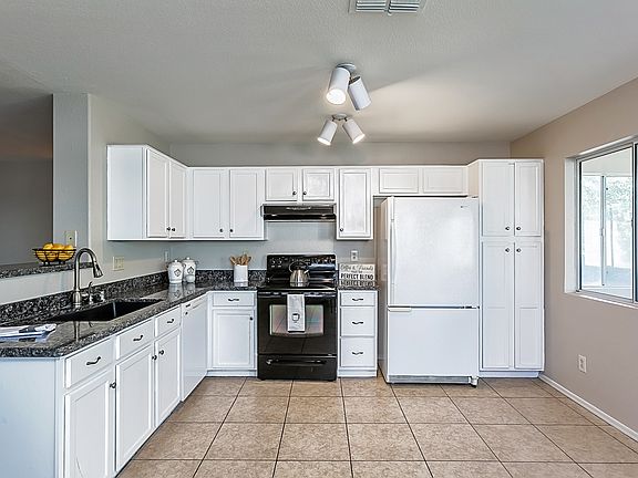 3rd image of 21612 N 37th Ave