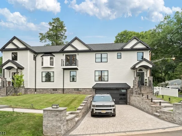 14-16 Mount Washington Dr, Clifton City, NJ 07013