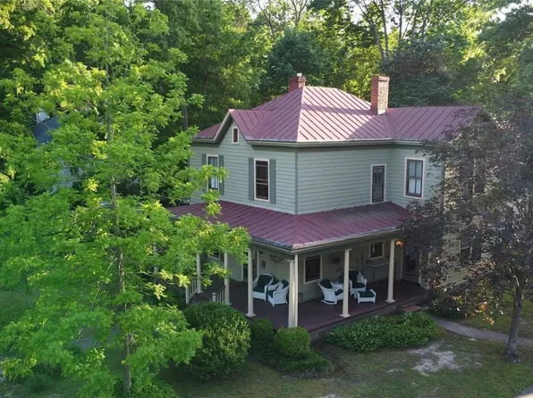 600 Virginia St, Ashland, VA 23005