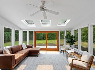 7 Meriden Pl, Melville, NY 11747