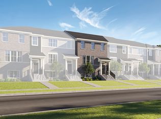 184 E Berkshire Dr, Crystal Lake, IL