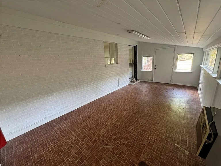 713 Iris Ave — Photo 18