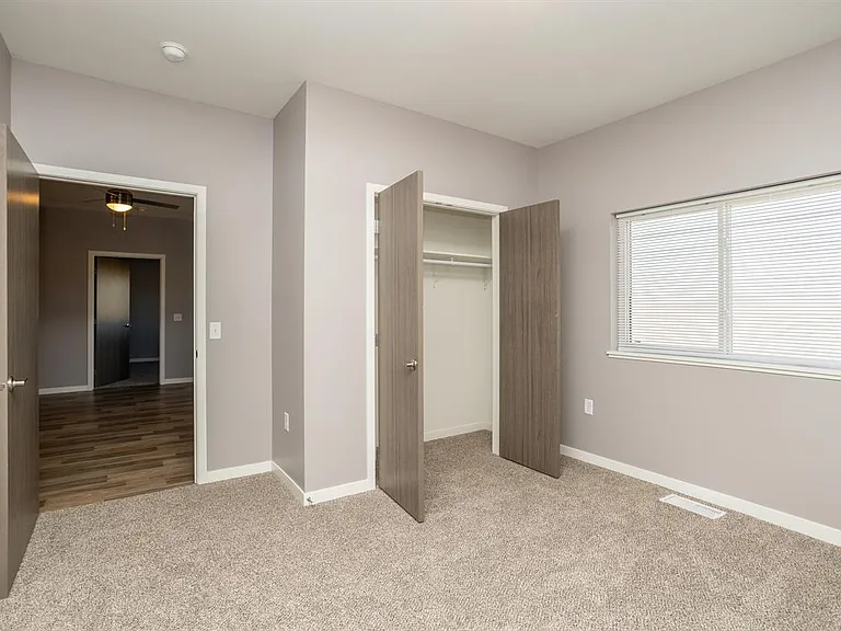 Jefferson Heights Apartments, LLC — Photo 16