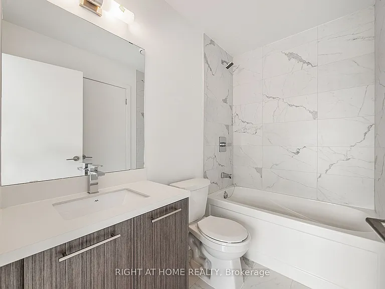 260 Finch Ave E #4 — Photo 19