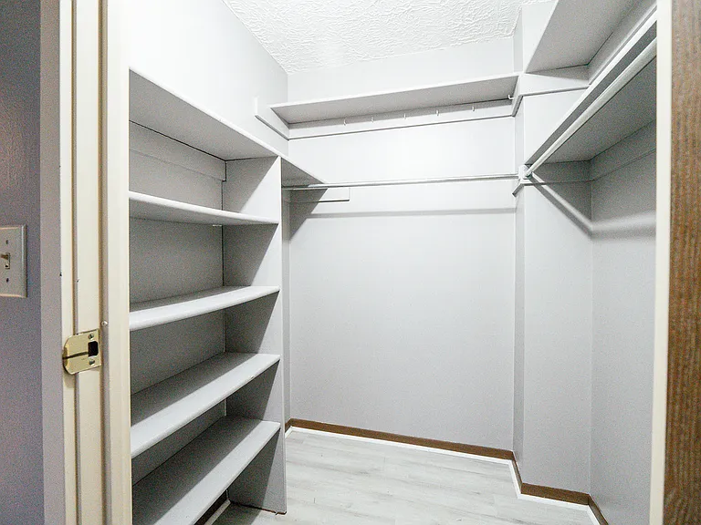 5600 Cheviot Rd #4 — Photo 7