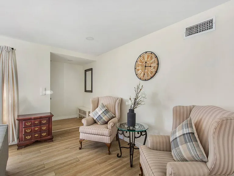 405 Nobel Ave #A — Photo 9