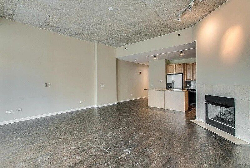 1st image of 333 N Canal St APT 1902