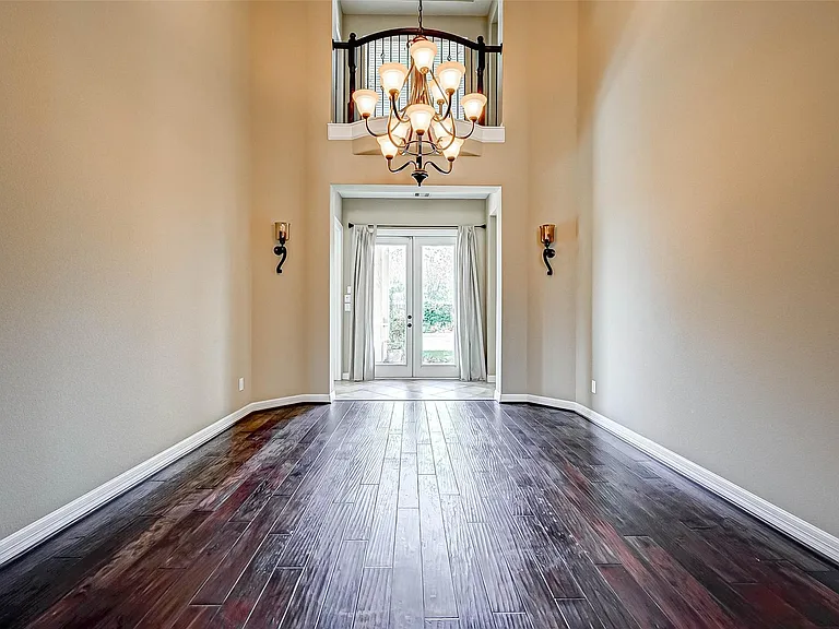 2914 Cotswold Ln — Photo 12