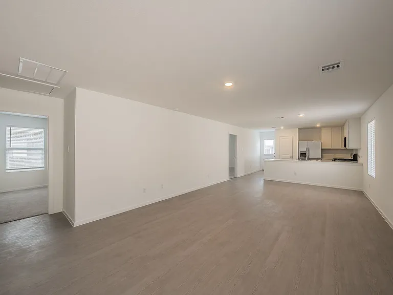 2105 Jesse James Ln — Photo 8