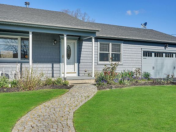 2nd image of 1026 Seaman Ave