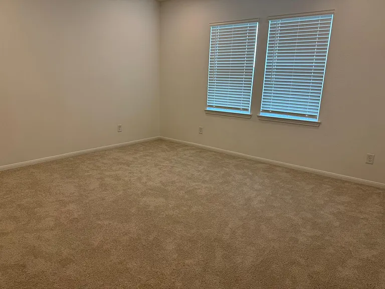 21835 Canyon Moon Ln — Photo 7