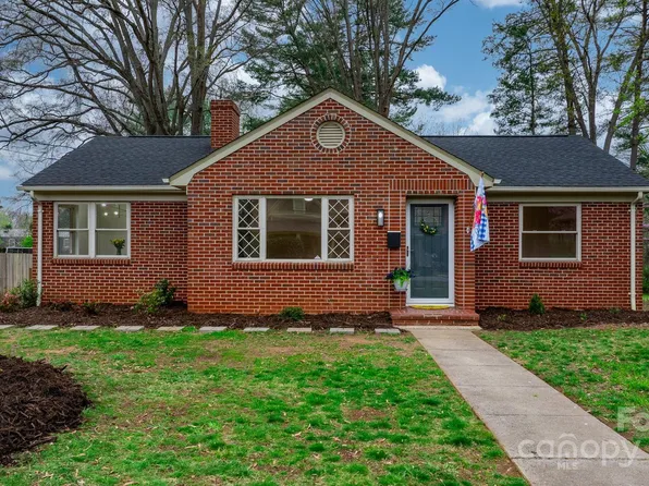 444 7th St SW, Hickory, NC 28602