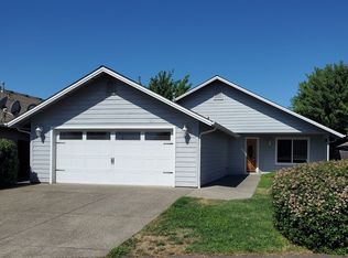 2634 Esther Ln, Grants Pass, OR 97527