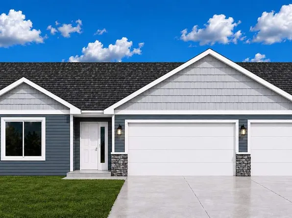 282 Three Lakes Dr, Madison Lake, MN 56063