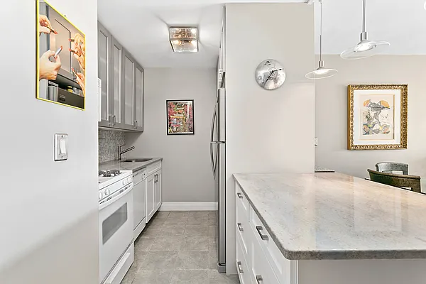 Sold by Compass | media 2
