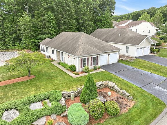 2nd image of 12 Summerfield Dr Unit 12