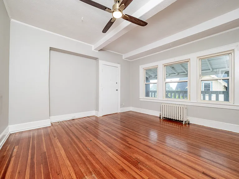 33 Seaview Ave #3A — Photo 15