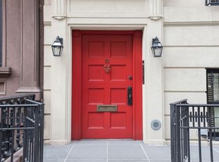 60 W 9th St, New York, NY 10011