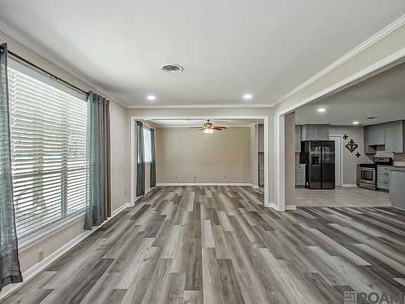 4th image of 5388 Goodland Dr