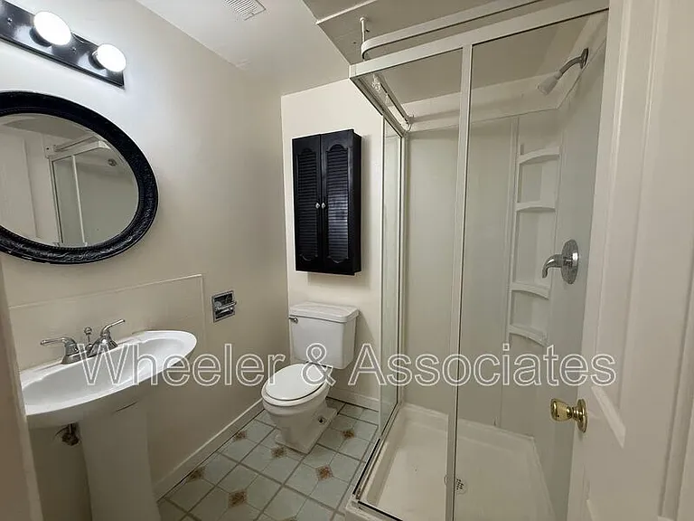 4083 S Porter Ave — Photo 15
