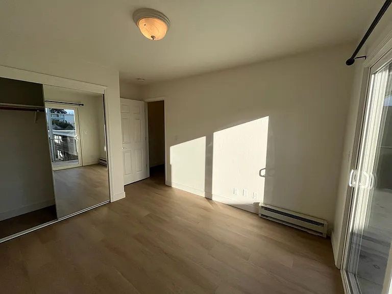 1615 Hudson St — Photo 7