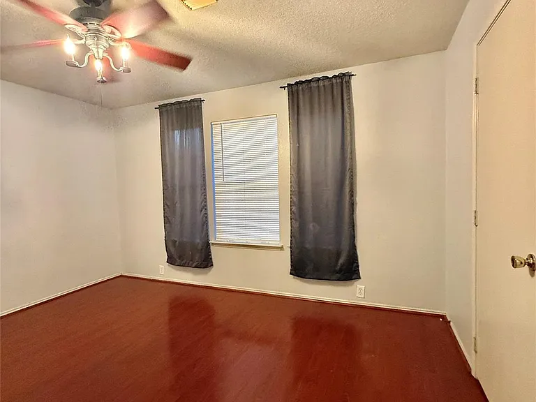 19134 Broadwind Ln — Photo 17