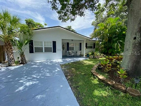 2nd image of 5443 Bayou Grande Blvd NE