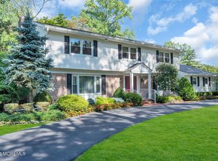 34 Kingsley Drive, Manalapan, NJ 07726