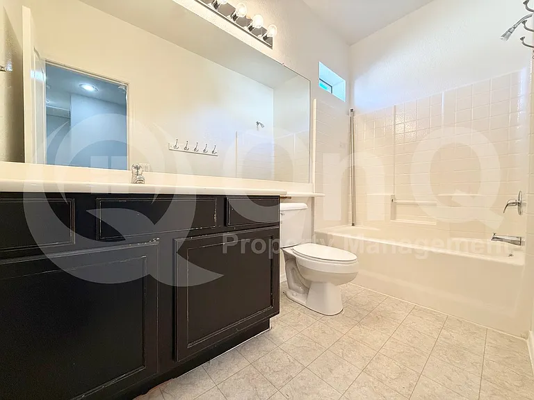 5310 E Hilton Ave — Photo 24