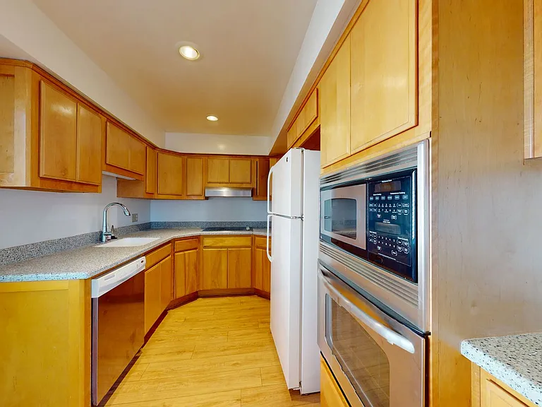 972 E California Blvd #306 — Photo 14