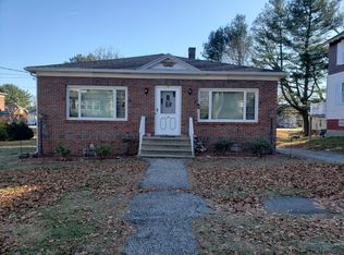 19 Franklin St, Lewiston, ME 04240