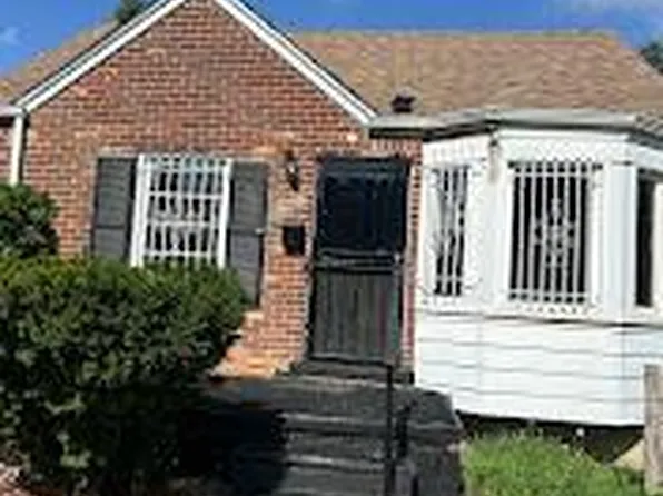 7675 Greenview Ave, Detroit, MI 48228