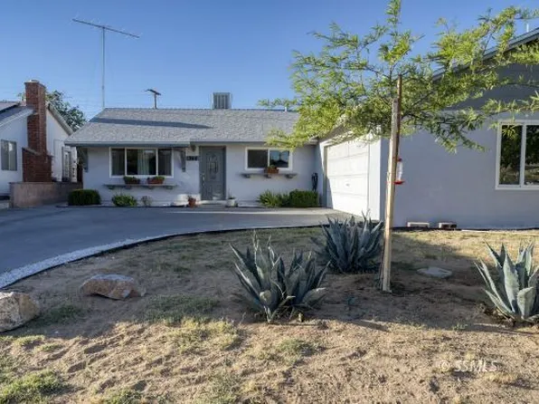 364 E Robertson Rd, Ridgecrest, CA 93555